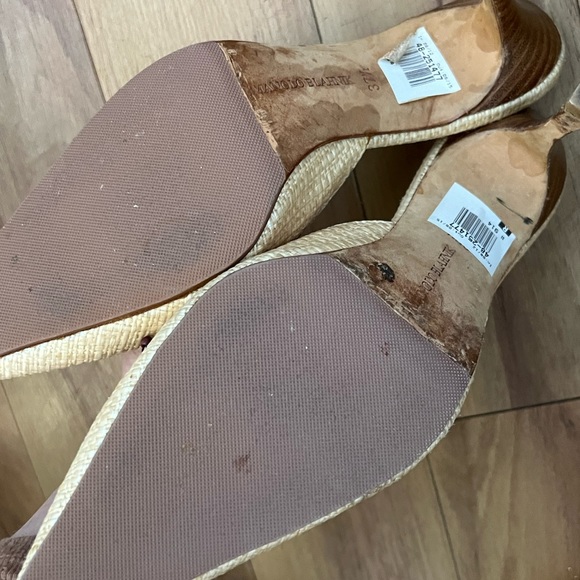 Manolo Raffia Kitten Heels - Picture 3 of 4